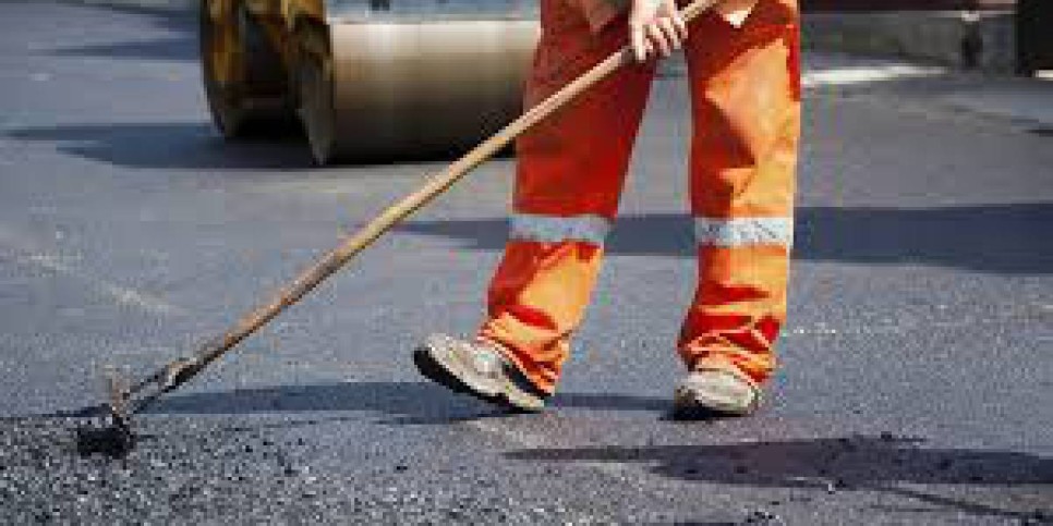 Жуалыда жол жөндеуге 1,5 миллиард теңге бөлінді