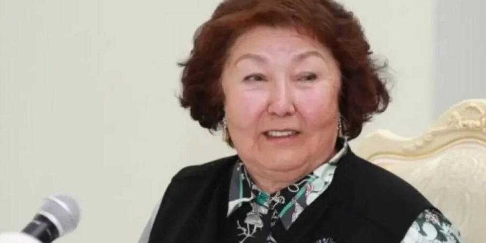 Сара Алпысқызы ауруханада ем қабылдап жатыр – Айдос Үкібай