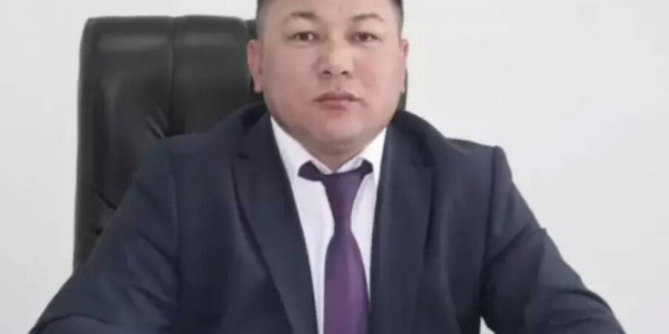«Хуторский Хасанның» әкімдіктегі бауыры жұмыстан қуылды