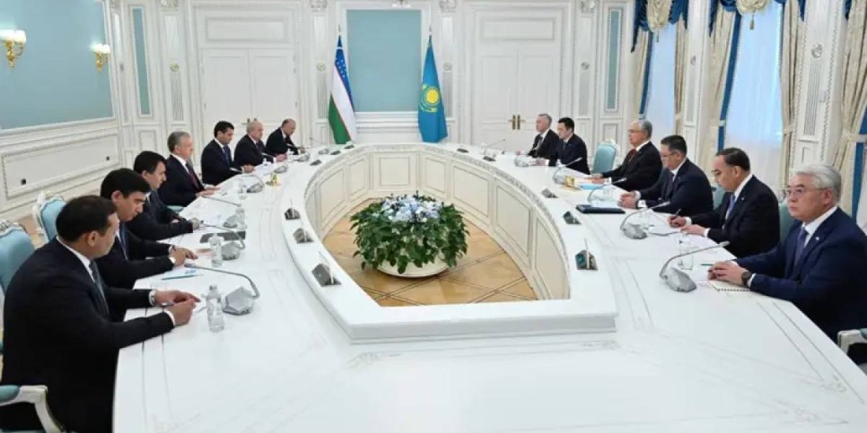 Қазақстан мен Өзбекстан президенттері шағын құрамда келіссөз жүргізді