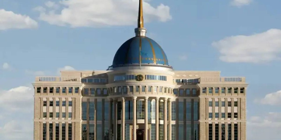Президент мемлекет және қоғам қайраткері Мұрат Әуезовтің отбасы мен жақындарына көңіл айтты