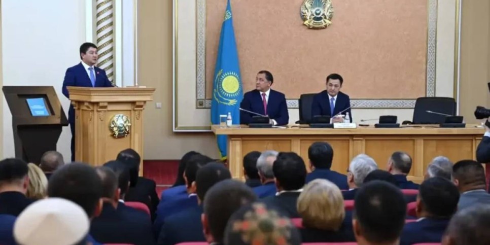 Президент Әкімшілігінің Басшысы Маңғыстау облысының жаңа әкімін таныстырды