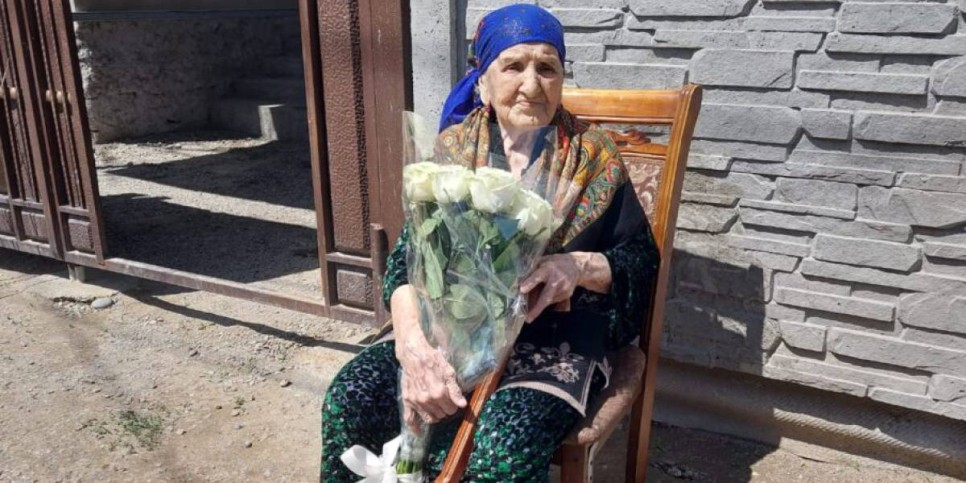 Жамбылда 101 жастағы әже «Таза Қазақстан» акциясына үлес қосты