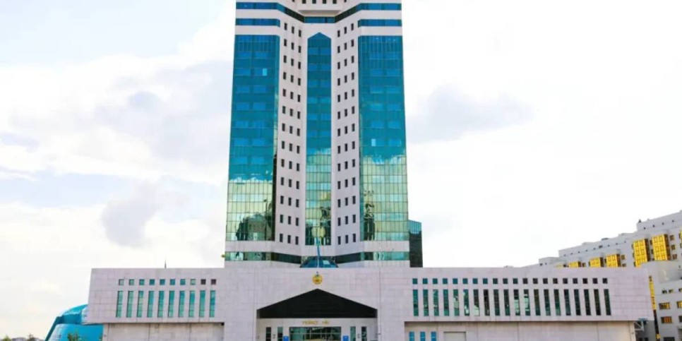 Президент Әлихан Смайыловты отставкаға жіберді