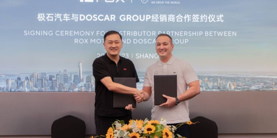DOSCAR компаниялар тобы ROX MOTOR премиум жол талғамайтын көлік өндірушісімен эксклюзивті Дистрибьюторлық келісімге қол қойды