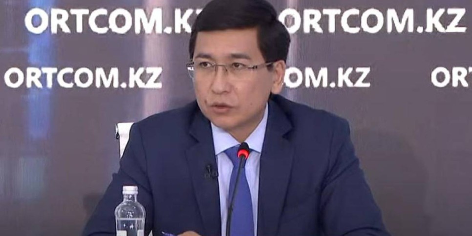 Асхат Аймағамбетов шетелдік педагогтерді жұмысқа қабылдау тәртібін түсіндірді