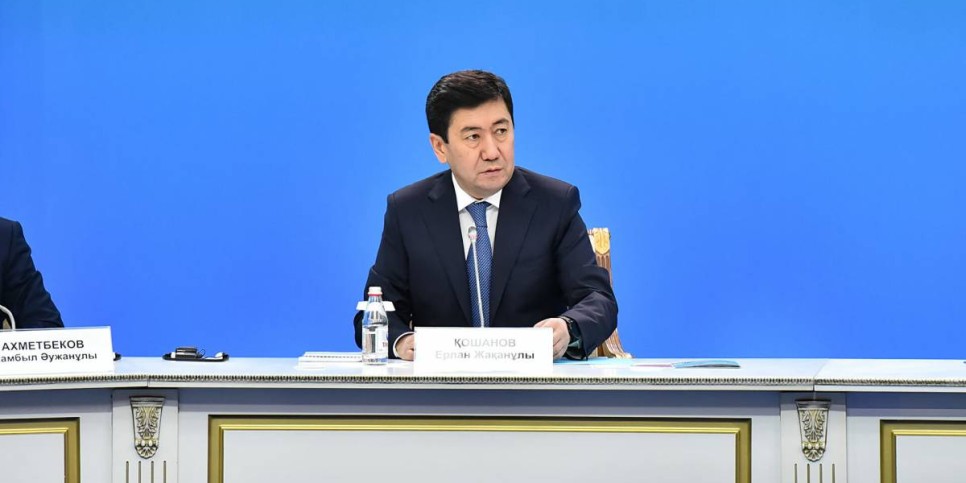 Ерлан Қошанов Тұңғыш Президент туралы Заң қашан күшін жоятынын айтты
