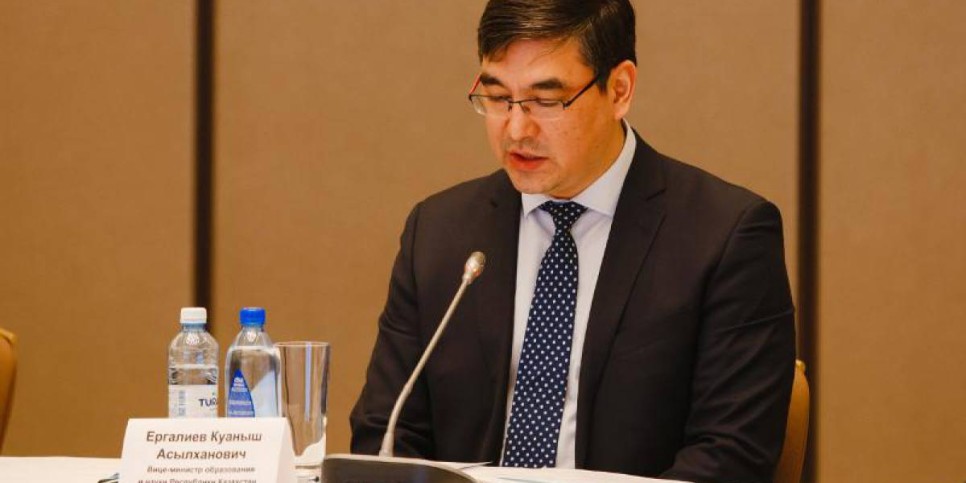 Мектептегі оқу бағдарламаларына өмірлік маңызы бар дағдыларды үйрету курстарын енгіземіз