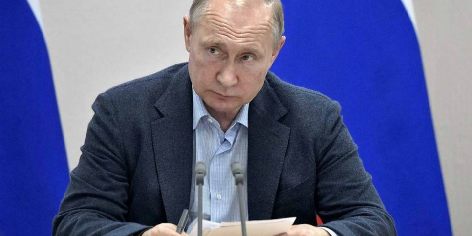 “Уақыты келгенде лайықты адамды атаймын”: Путин биліктен қашан кететіні туралы
