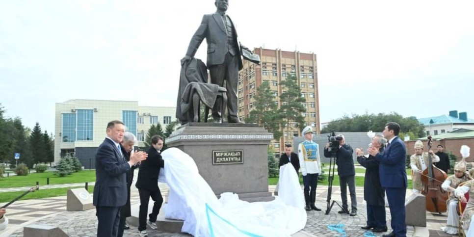 Қостанайда Міржақып Дулатұлының ескерткіші ашылды