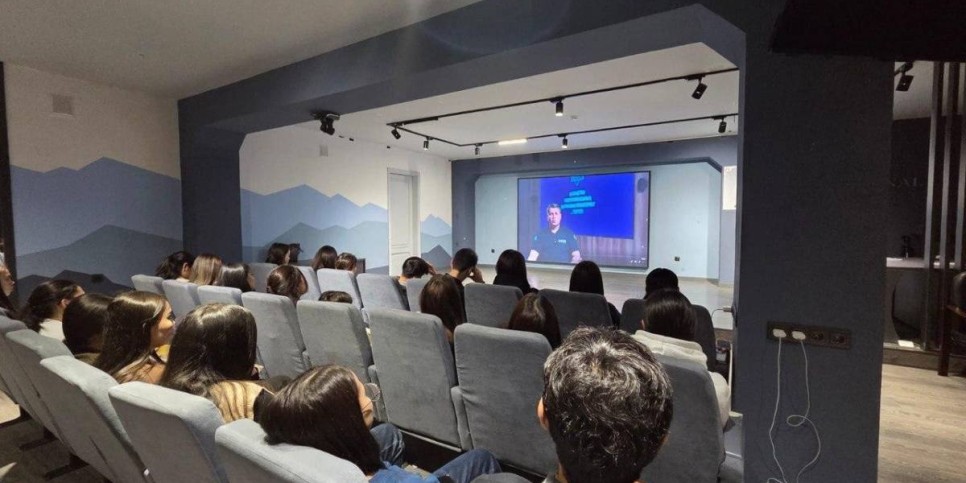 «Заң және тәртіп»: елордалық студенттер үшін цифрлық сауаттылық сабақтары өтті