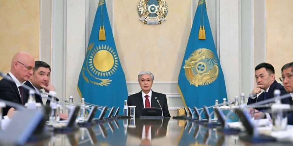 Мемлекет басшысы өңірлік жүк авиахабтарын дамыту жөнінде кеңес өткізді