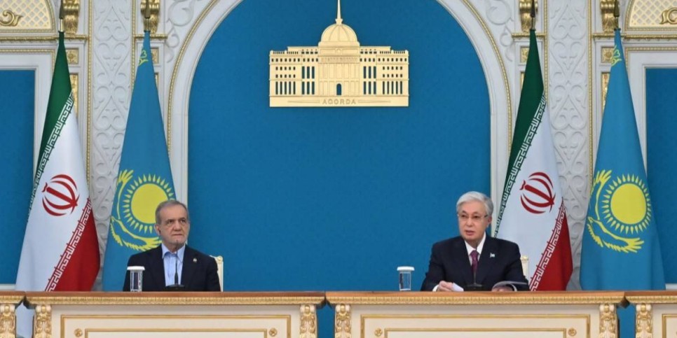 Иран делегациясы әкелген 27 көне қолжазбалардың көшірмелері XVІІI ғасырдағы қазақ тарихы мен мәдениетіне арналған.